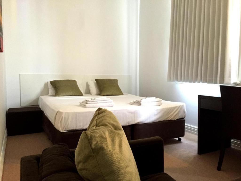 Wallaby Backpackers Hostel Perth - Note - Valid Passport Required To Check In - Exterior photo